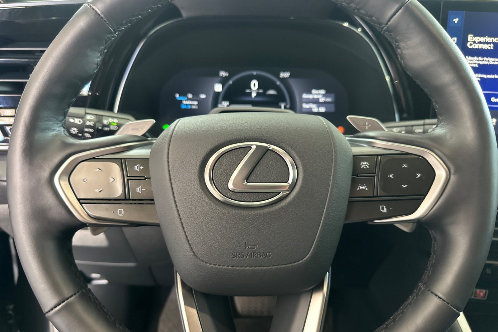 Certified 2026 Lexus TX 550h AWD Plug-In Hybrid w/ Technology Package image 31