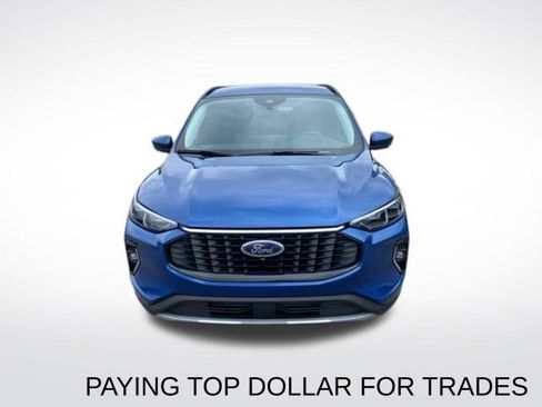 Used 2023 Ford Escape Platinum image 9