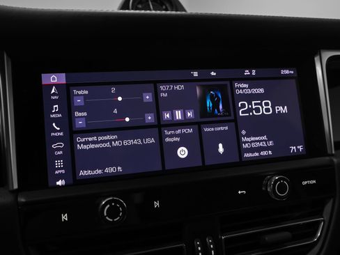 Certified 2023 Porsche Macan image 37