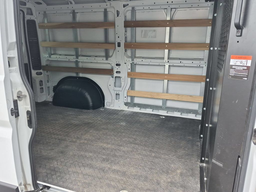 Used 2025 RAM ProMaster 2500 w/ U-Haul Equipment Group FWD image 18