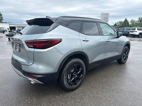 New 2026 Chevrolet Blazer LT w/ Midnight/Sport Edition AWD/4WD image 5