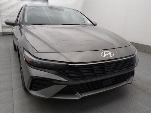 Used 2024 Hyundai Elantra SEL w/ Convenience Package FWD image 13