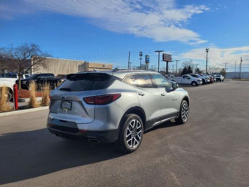 Certified 2025 Chevrolet Blazer RS w/ Enhanced Convenience Package image 3