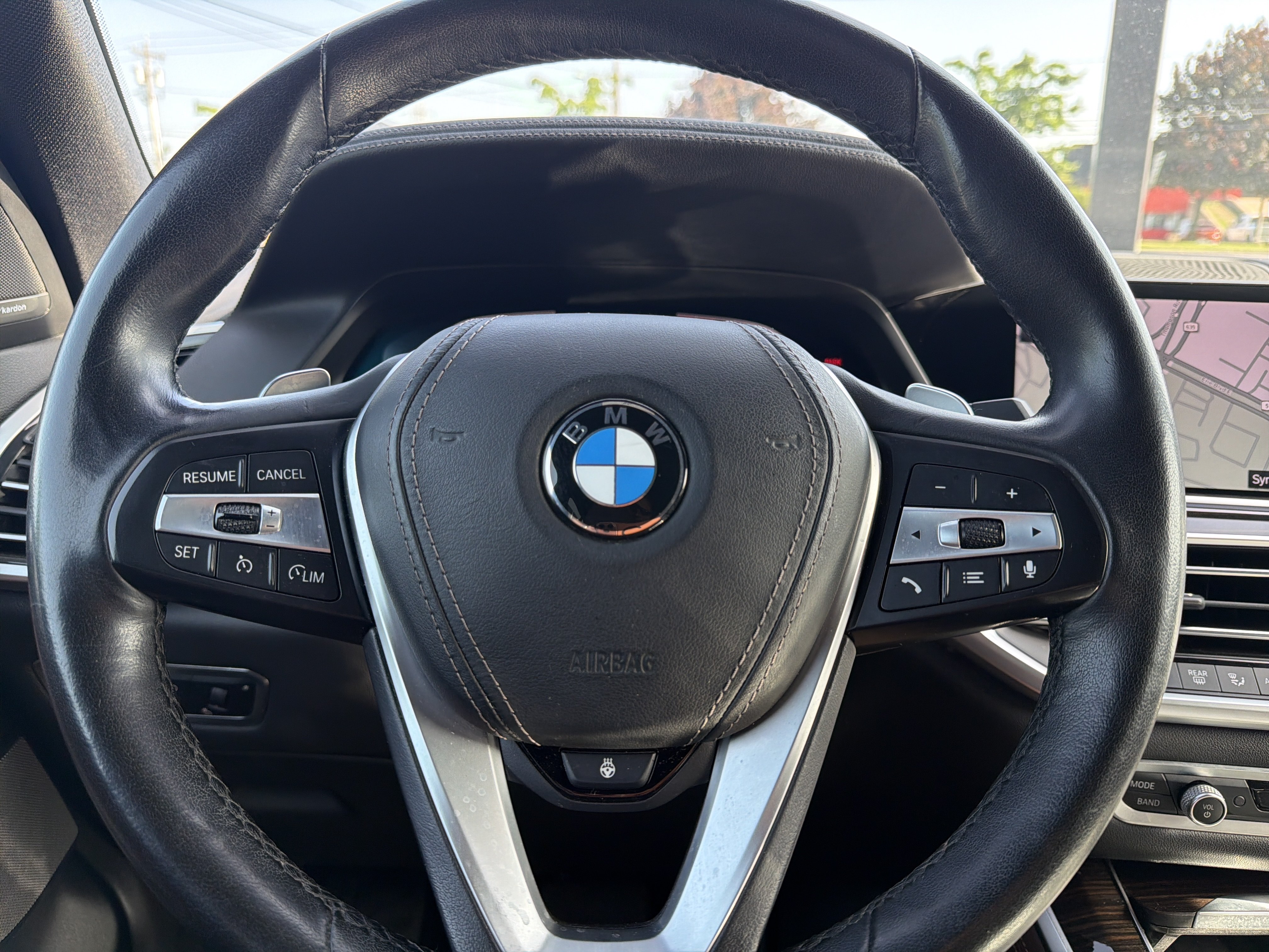 Used 2020 BMW X5 xDrive40i w/ Premium Package AWD/4WD image 11