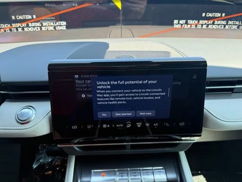 New 2025 Lincoln Nautilus Premier image 9