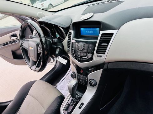 Used 2016 Chevrolet Cruze LS image 20