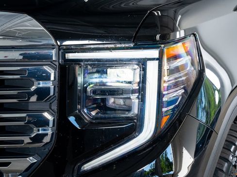 Used 2023 GMC Sierra 1500 Denali w/ Denali Reserve Package image 13