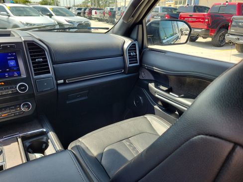 Used 2020 Ford Expedition Limited RWD image 18
