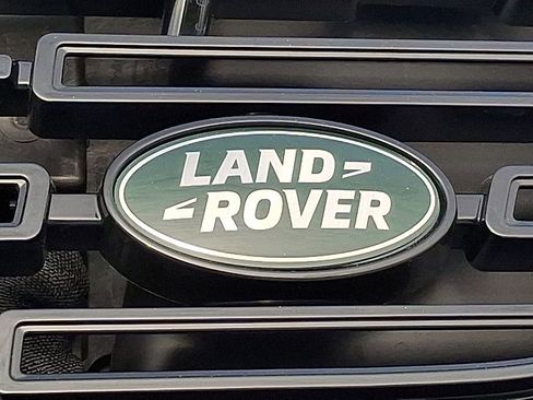 New 2026 Land Rover Range Rover Velar Dynamic SE image 17