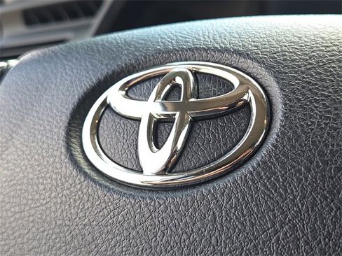 Used 2024 Toyota 4Runner TRD Off-Road Premium image 23