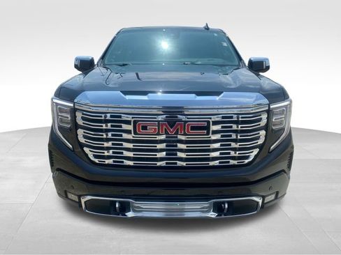 Used 2025 GMC Sierra 1500 Denali AWD/4WD image 10