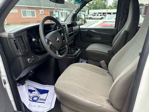 Used 2010 Chevrolet Express 3500 LT w/ LT Preferred Equipment Group RWD image 13