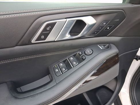 Used 2024 BMW X5 sDrive40i RWD image 17