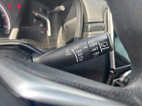 Used 2019 Honda CR-V LX image 19