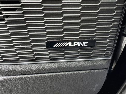 Used 2023 Jeep Grand Cherokee Overland w/ Luxury Tech Group IV image 33