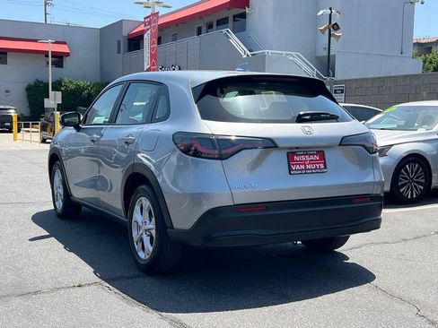 Used 2024 Honda HR-V LX image 4
