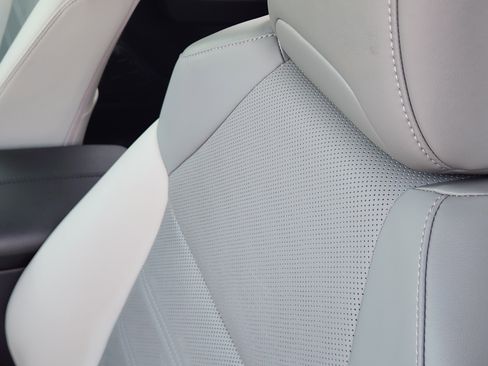 Used 2019 Toyota RAV4 Limited w/ Limited Grade Weather Package image 22