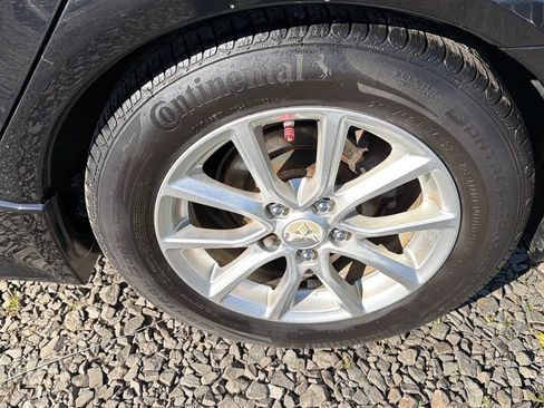Used 2016 Mitsubishi Lancer ES FWD image 9