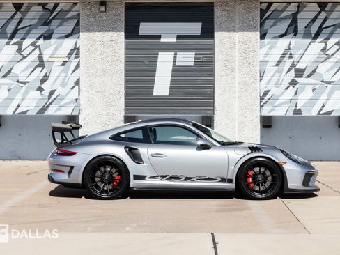 Used 2019 Porsche 911 GT3 RS image 18