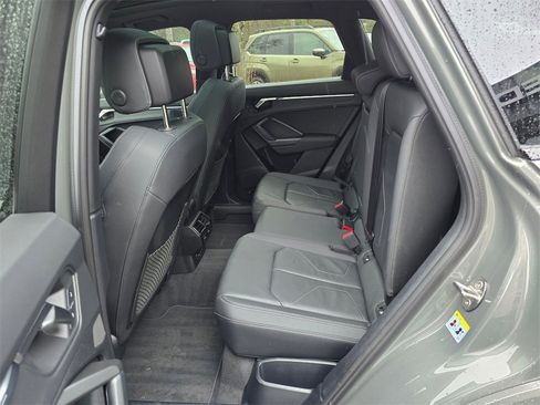 Used 2023 Audi Q3 2.0T Premium Plus image 16