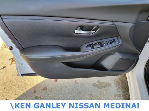 Used 2022 Nissan Sentra SV image 36