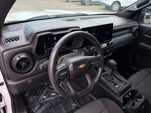 Used 2023 Chevrolet Colorado W/T RWD image 16