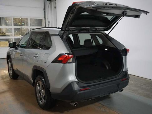 Used 2024 Toyota RAV4 XLE image 4