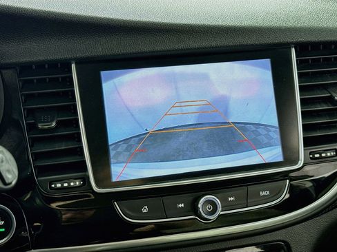 Used 2017 Buick Encore Preferred FWD image 2