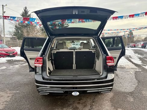 Used 2019 Volkswagen Atlas SE w/ Panoramic Sunroof Package image 22