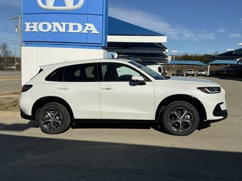 Certified 2023 Honda HR-V EX-L image 2