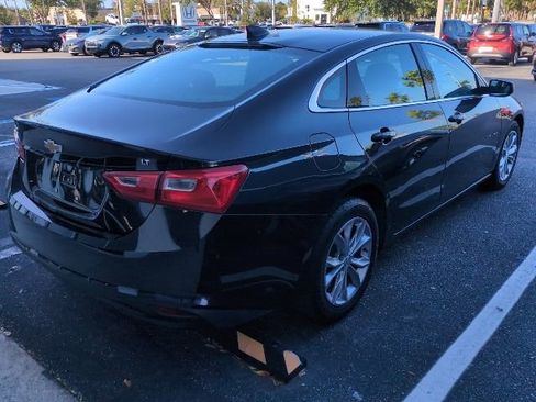 Used 2023 Chevrolet Malibu LT image 2