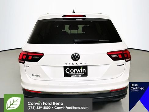Used 2023 Volkswagen Tiguan SE w/ Panoramic Sunroof Package AWD/4WD image 9