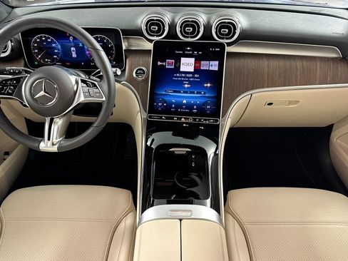 Certified 2025 Mercedes-Benz GLC 300 4MATIC image 18
