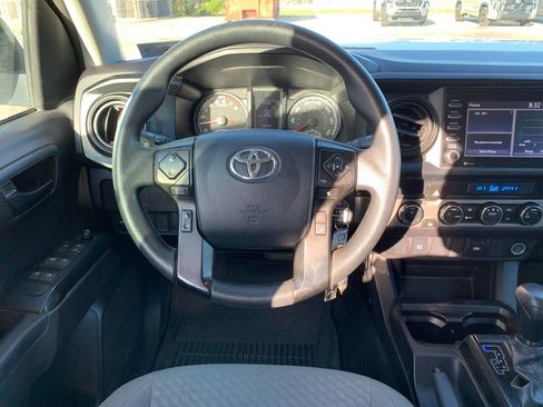 Used 2023 Toyota Tacoma SR AWD/4WD image 17