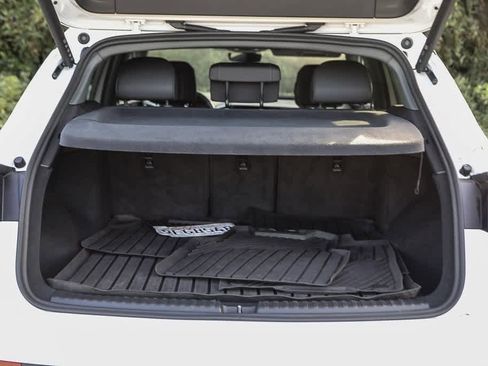 Used 2023 Audi Q4 e-tron Premium Plus w/ Premium Plus image 24