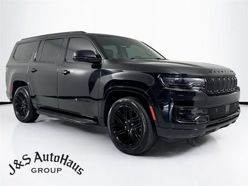 Used 2023 Jeep Wagoneer Series II AWD/4WD image 1