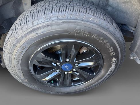 Used 2015 Ford F150 XLT w/ Equipment Group 301A Mid RWD image 9