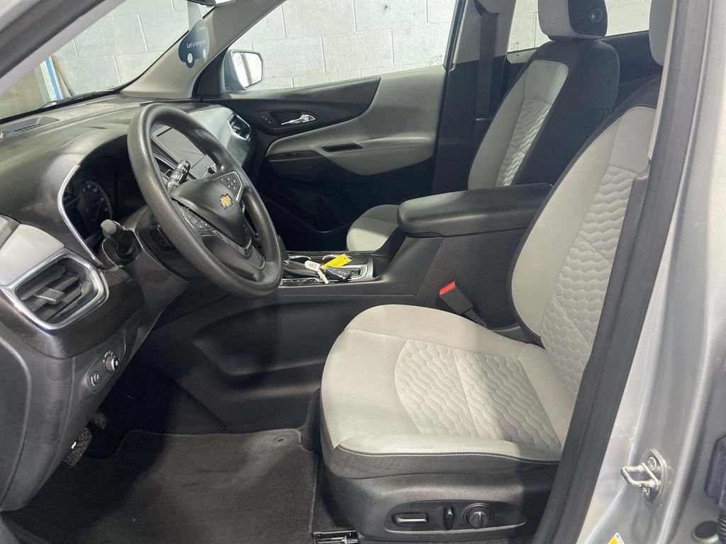 Certified 2020 Chevrolet Equinox LS w/ LS Convenience Package FWD image 19