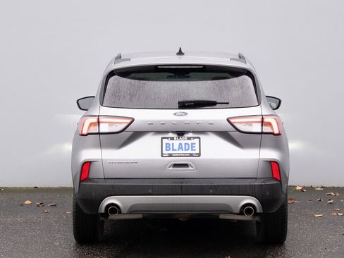 Used 2021 Ford Escape Titanium image 25