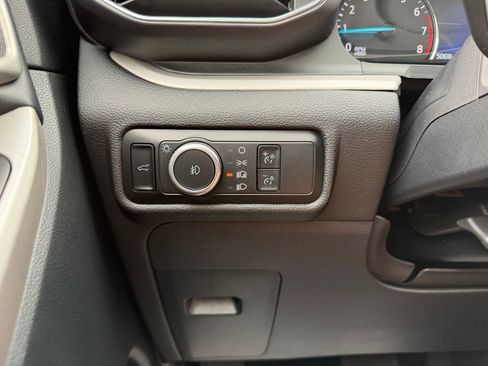 Used 2024 Ford Explorer XLT w/ Equipment Group 202A image 26