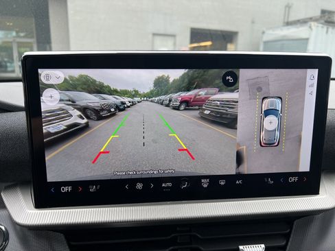 New 2025 Ford Explorer ST-Line image 24