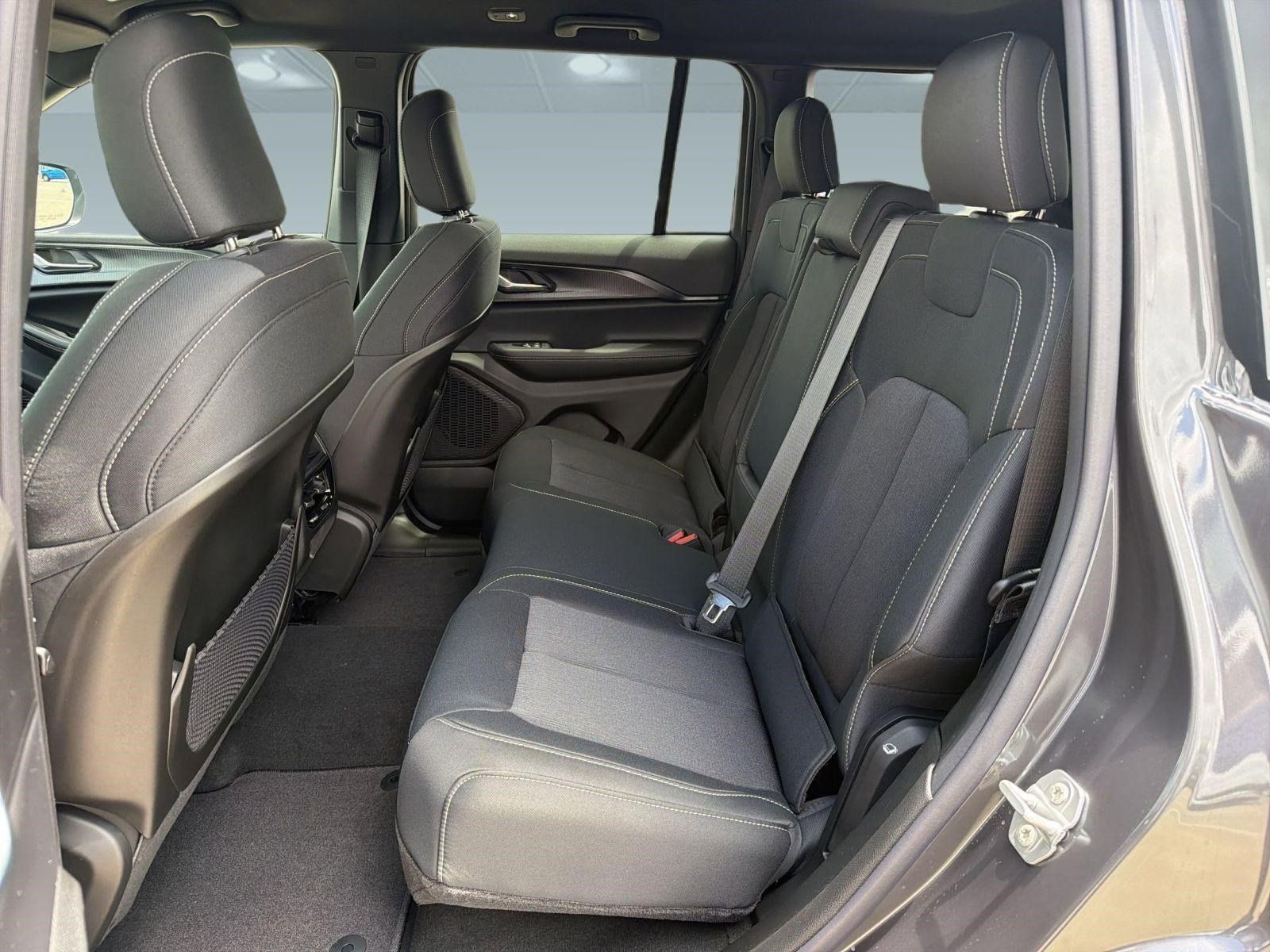 New 2026 Jeep Grand Cherokee Laredo RWD image 14