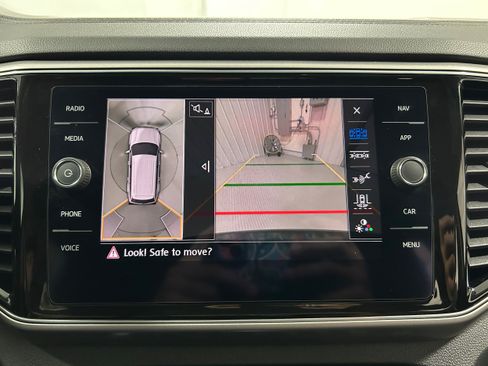 Used 2018 Volkswagen Atlas SEL Premium AWD/4WD image 9