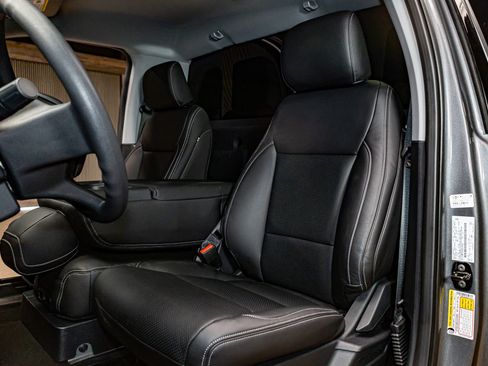 Used 2025 Ford F150 XL image 21