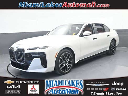 Used 2025 BMW 740i xDrive AWD/4WD image 1