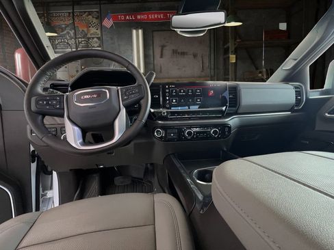 Certified 2025 GMC Sierra 2500 SLT w/ SLT Premium Package image 20