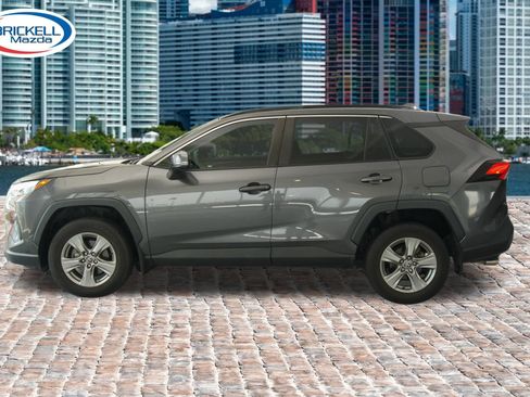 Used 2024 Toyota RAV4 XLE w/ Convenience Package FWD image 4