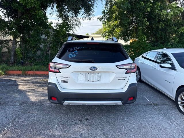 Used 2023 Subaru Outback Touring AWD/4WD image 6