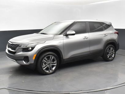 Used 2023 Kia Seltos LX