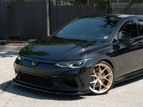 Used 2024 Volkswagen Golf R AWD/4WD image 35